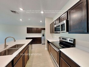 978 Caitlin Loop in Haines City, FL - Foto de edificio - Building Photo