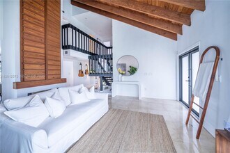 330 SW 133rd Pl in Miami, FL - Building Photo - Building Photo