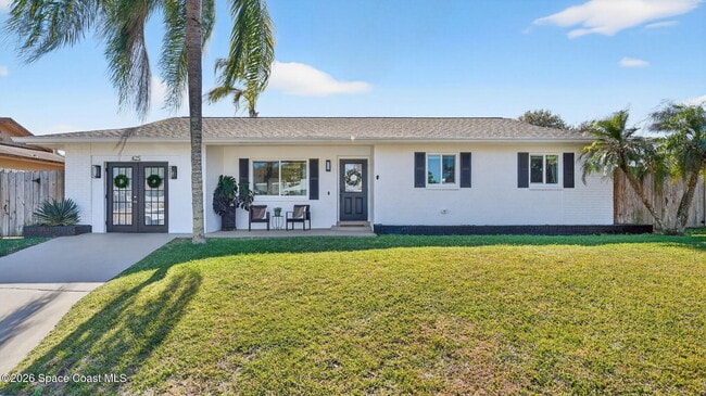 property at 425 Via Valencia Ct