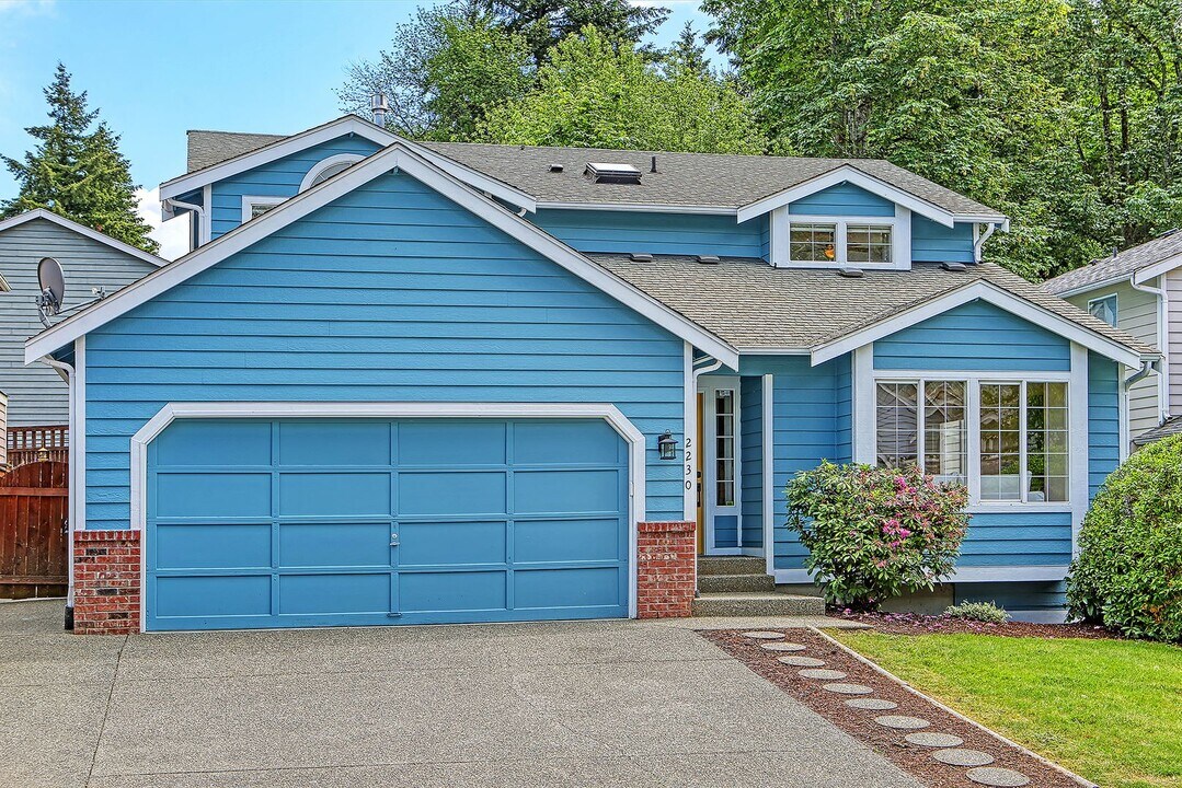 2230 Kennewick Pl NE in Renton, WA - Building Photo