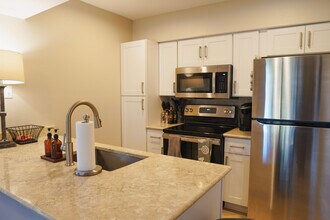 5826 Sandhurst Ln in Dallas, TX - Building Photo - Building Photo