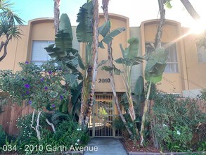 2010 S Garth Ave in Los Angeles, CA - Building Photo - Building Photo
