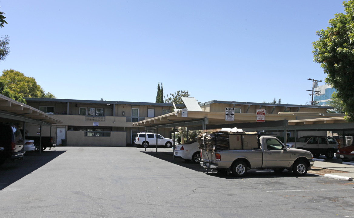 Concord Court Apartments in Concord, CA - Building Photo