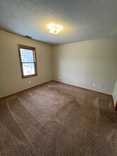 6621 Wood Rim Run in Fort Wayne, IN - Building Photo - Building Photo