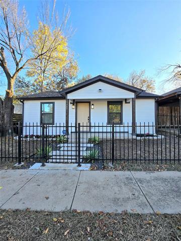 940 E Dashwood St in Fort Worth, TX - Building Photo