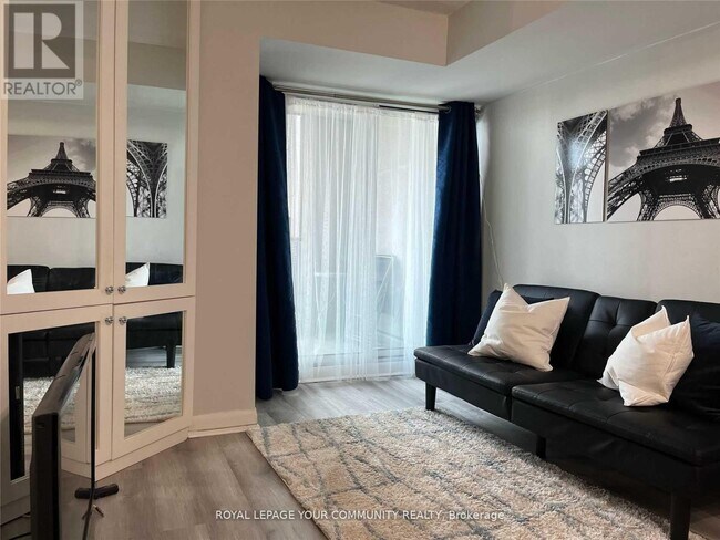 600-600 Fleet St in Toronto, ON - Building Photo - Building Photo