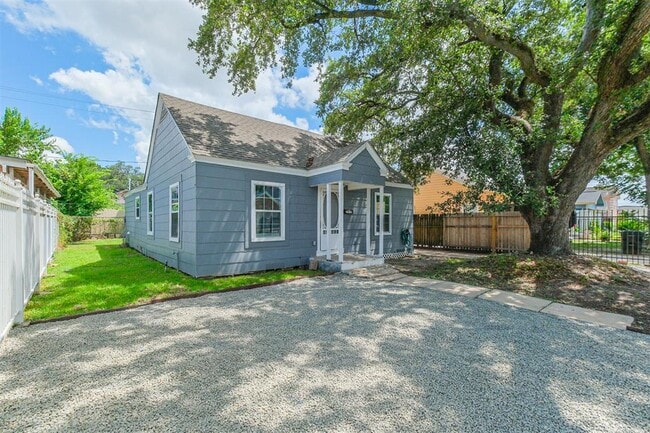 7815 Harding St in Houston, TX - Building Photo - Building Photo