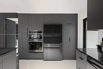 1101 N 14th Ave in Hollywood, FL - Building Photo - Building Photo