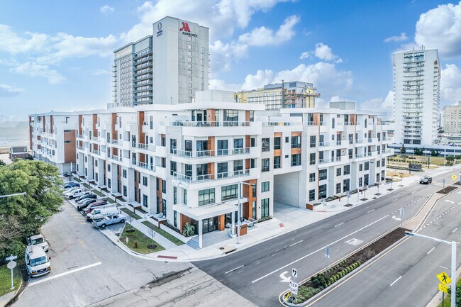 4135 Atlantic Ave in Virginia Beach, VA - Building Photo - Building Photo