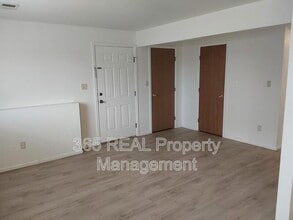 3621 Centennial Cir in Evans, CO - Building Photo - Building Photo