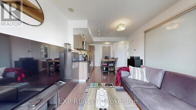 390-390 Cherry St in Toronto, ON - Building Photo - Building Photo