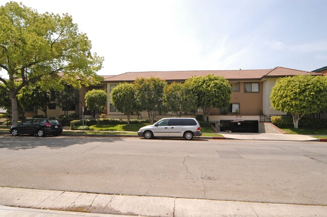 Park Crest Luxury Apartments in Glendale, CA - Foto de edificio - Building Photo