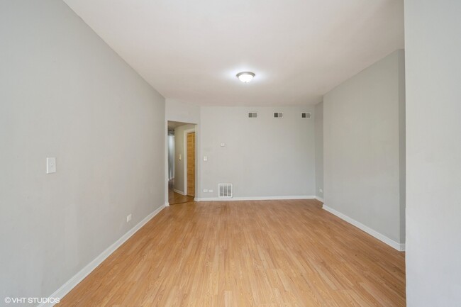 6015 S Michigan Ave in Chicago, IL - Building Photo - Building Photo
