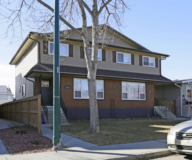 2113-2115 4th Ave NW in Calgary, AB - Building Photo - Building Photo