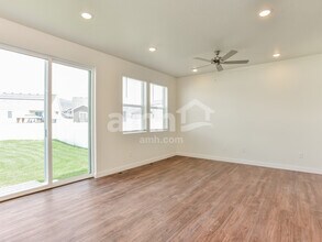 4702 W Ore Strm Rd in West Jordan, UT - Building Photo - Building Photo