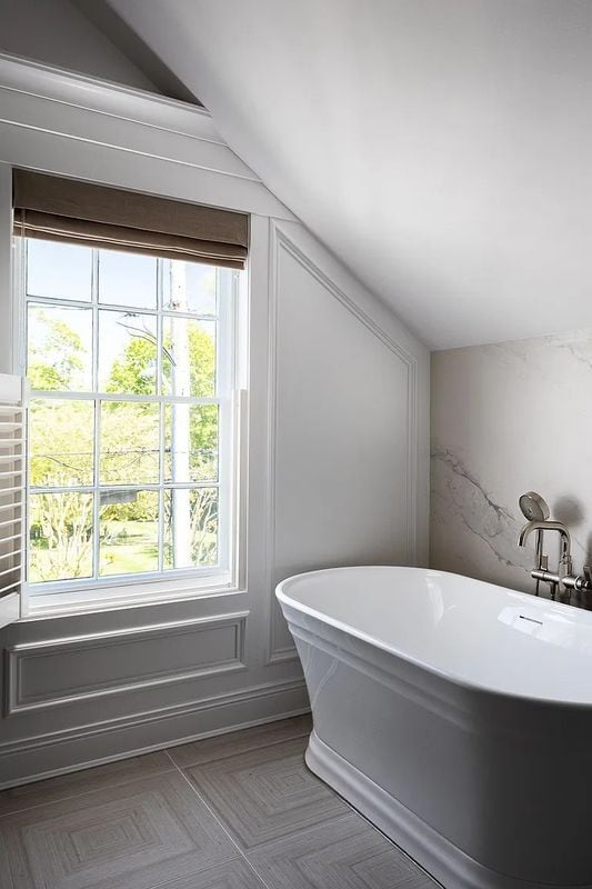 27 Howard St in Sag Harbor, NY - Building Photo - Building Photo