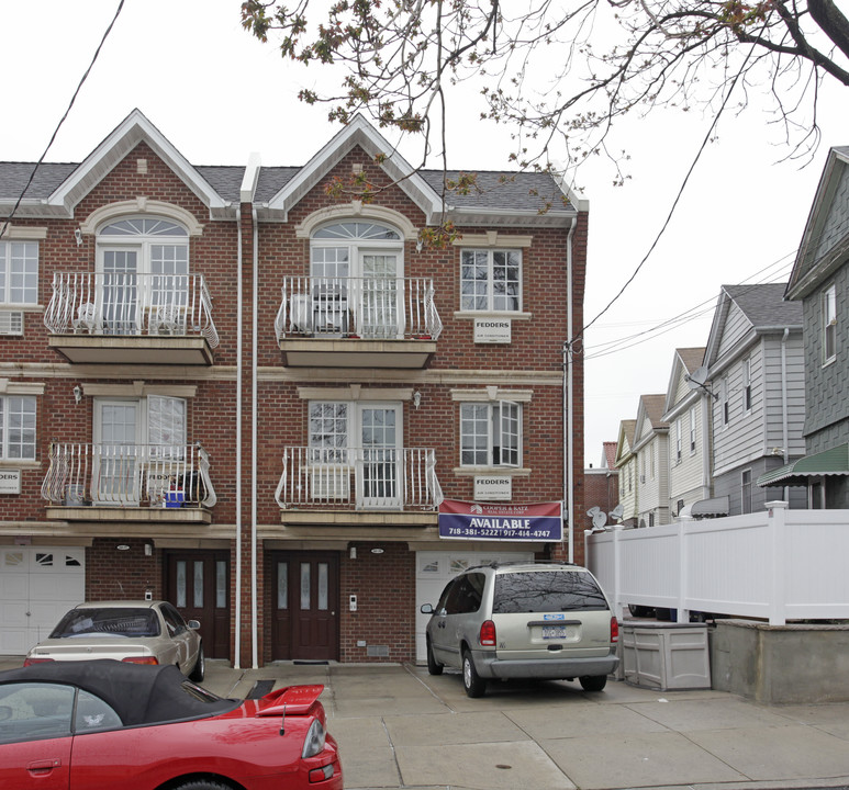 60-39 78th Ave in Glendale, NY - Building Photo