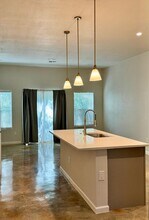 1002 Morningside Dr in San Antonio, TX - Building Photo - Building Photo