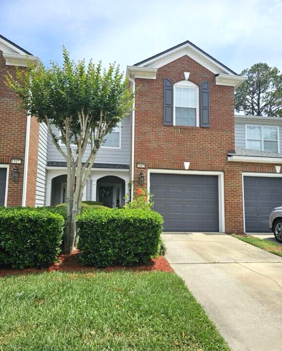 13479 Stone Pond Dr in Jacksonville, FL - Building Photo