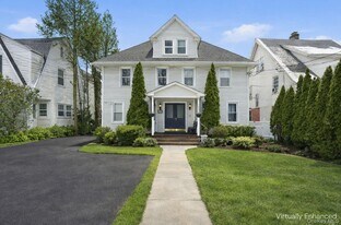 123 S Broadway in White Plains, NY - Building Photo