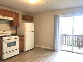 73 Campbell Ave in Revere, MA - Building Photo - Building Photo