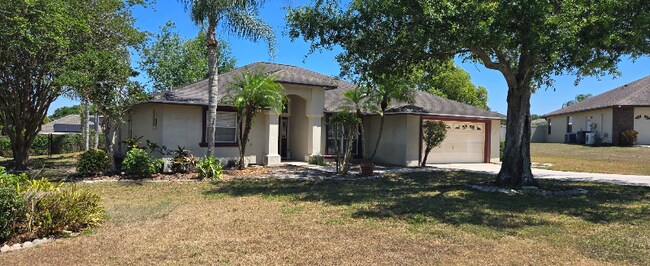 property at 2635 Highlands Vue Pkwy