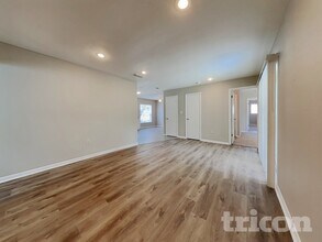 1408 Highview Rd in Brandon, FL - Building Photo - Building Photo