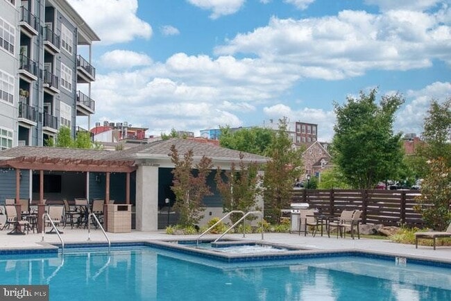 131 Bridge St, Unit 2B-2-2430 in Phoenixville, PA - Building Photo - Building Photo