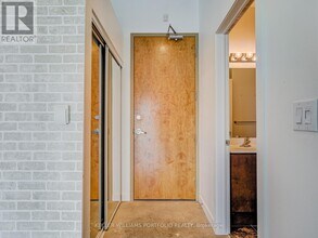 2-712 Fieldway Rd in Toronto, ON - Building Photo - Building Photo