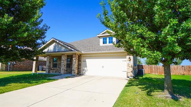 1317 N Houston St in Royse City, TX - Building Photo - Building Photo
