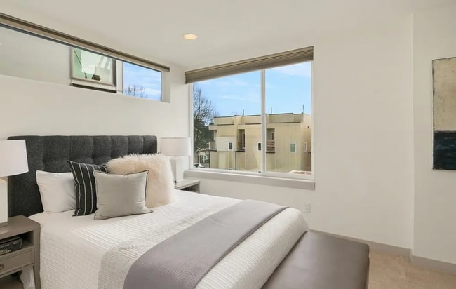 5433A California Ave SW in Seattle, WA - Building Photo - Building Photo