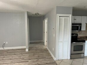 455 Las Palmas Cir in Avon Park, FL - Building Photo - Building Photo