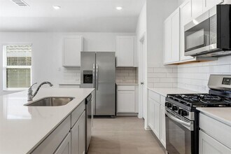 1448 Boggy Crk Rnch Rd in Georgetown, TX - Building Photo - Building Photo