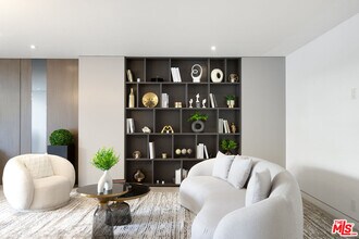 10630 Wilkins Ave in Los Angeles, CA - Foto de edificio - Building Photo