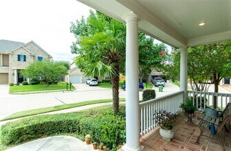 3920 Autumn Ln in Bedford, TX - Foto de edificio - Building Photo