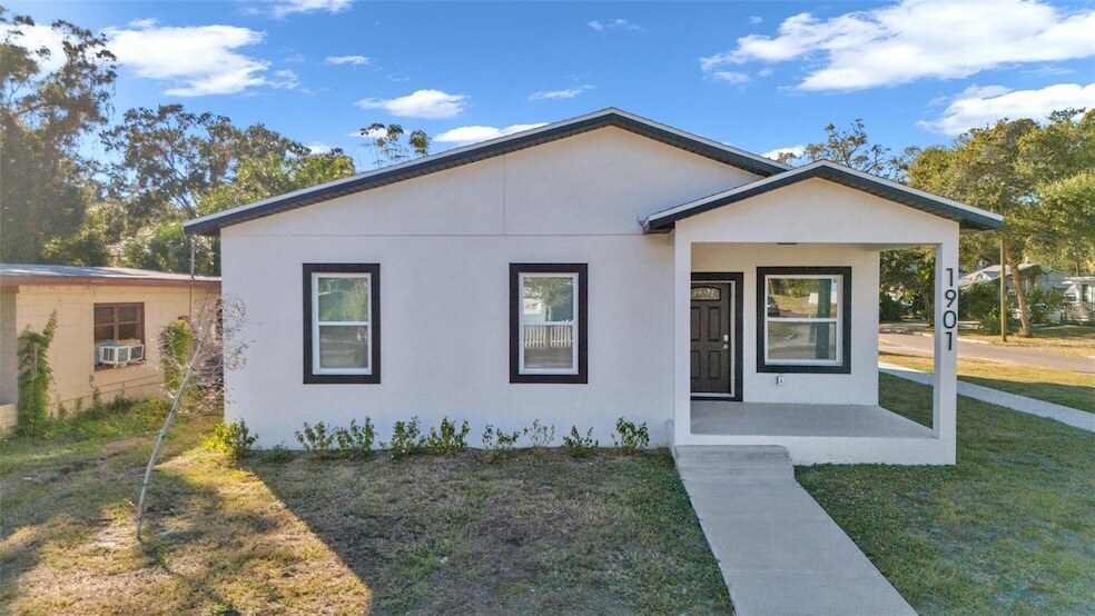 1901 31st St S in St. Petersburg, FL - Building Photo
