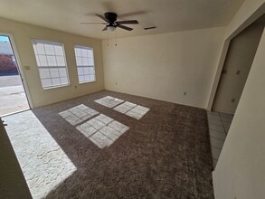 2433 E 21st St in Clovis, NM - Building Photo - Building Photo