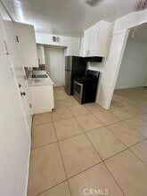 37111 Cathedral Canyon Dr, Unit 1 in Cathedral City, CA - Building Photo - Building Photo