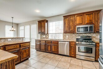130 Cassandra Dr, Unit 01-215 in Forney, TX - Building Photo - Building Photo