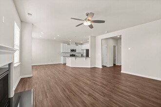 12843 Canterbury Castle Dr in Charlotte, NC - Building Photo - Building Photo