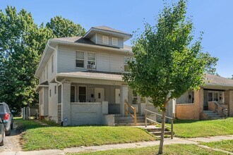 717 N Grant Ave in Indianapolis, IN - Foto de edificio - Building Photo
