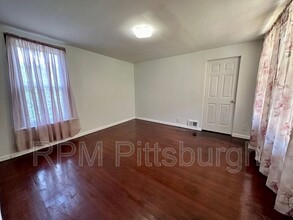 61 Pointview Rd in Pittsburgh, PA - Building Photo - Building Photo