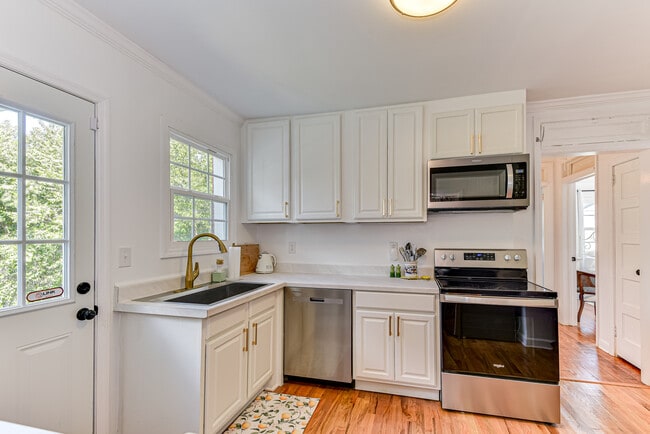 property at 2701 Oakland Ave