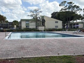 4279 NW 89th Ave, Unit Unit #106 in Coral Springs, FL - Building Photo