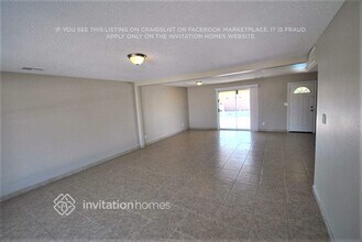 3731 West Myrtle Ave in Phoenix, AZ - Foto de edificio - Building Photo