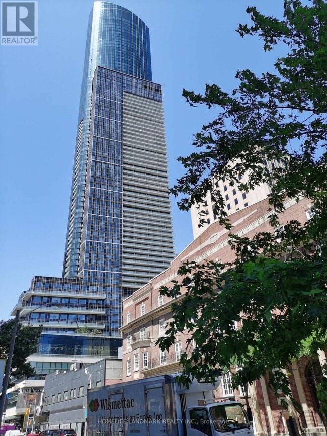 property at 386 Yonge St