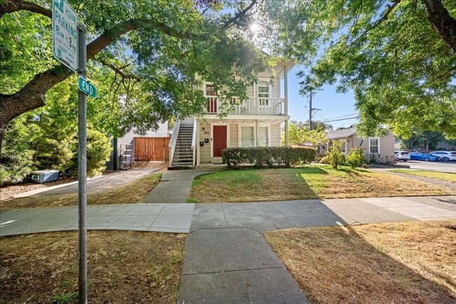 1913-1913 14th St in Sacramento, CA - Building Photo - Building Photo