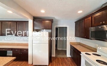 1300 S Lyerly St in Chattanooga, TN - Building Photo - Building Photo