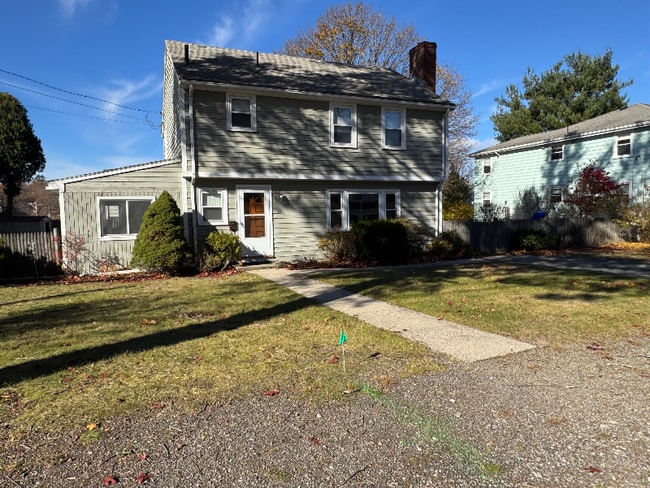 21 High St in Newton, MA - Building Photo - Building Photo