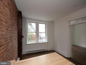 1904 Spruce St in Philadelphia, PA - Building Photo - Building Photo